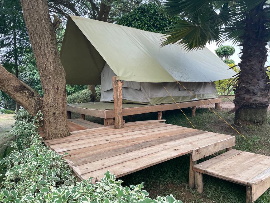 TENT WITH DOUBLE